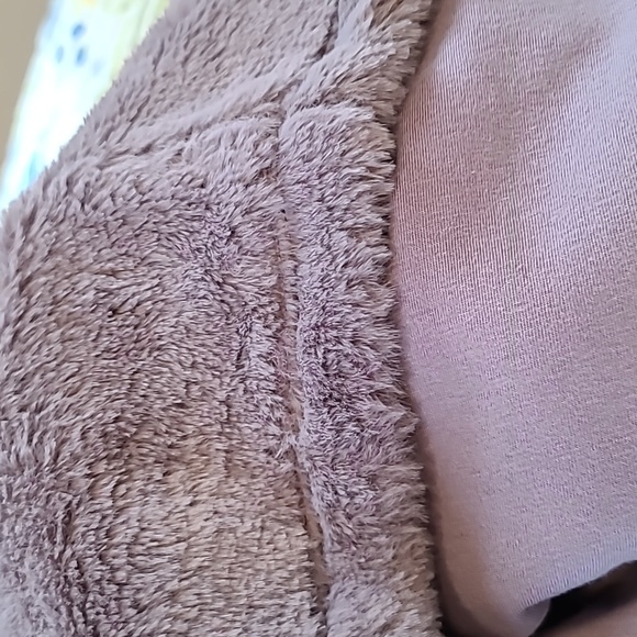 Pullover - Picture 8 of 8